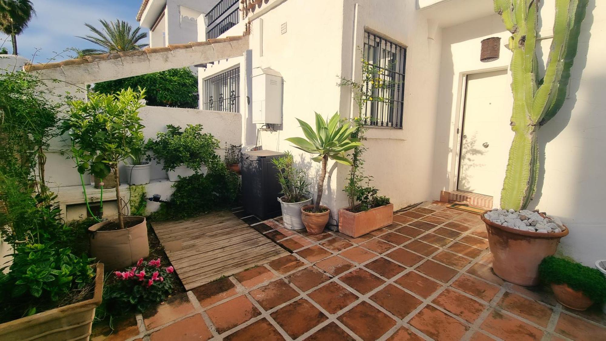 4 Bed House With Pool Walk To Puerto Banus Fast Internet Villa Marbella Bagian luar foto